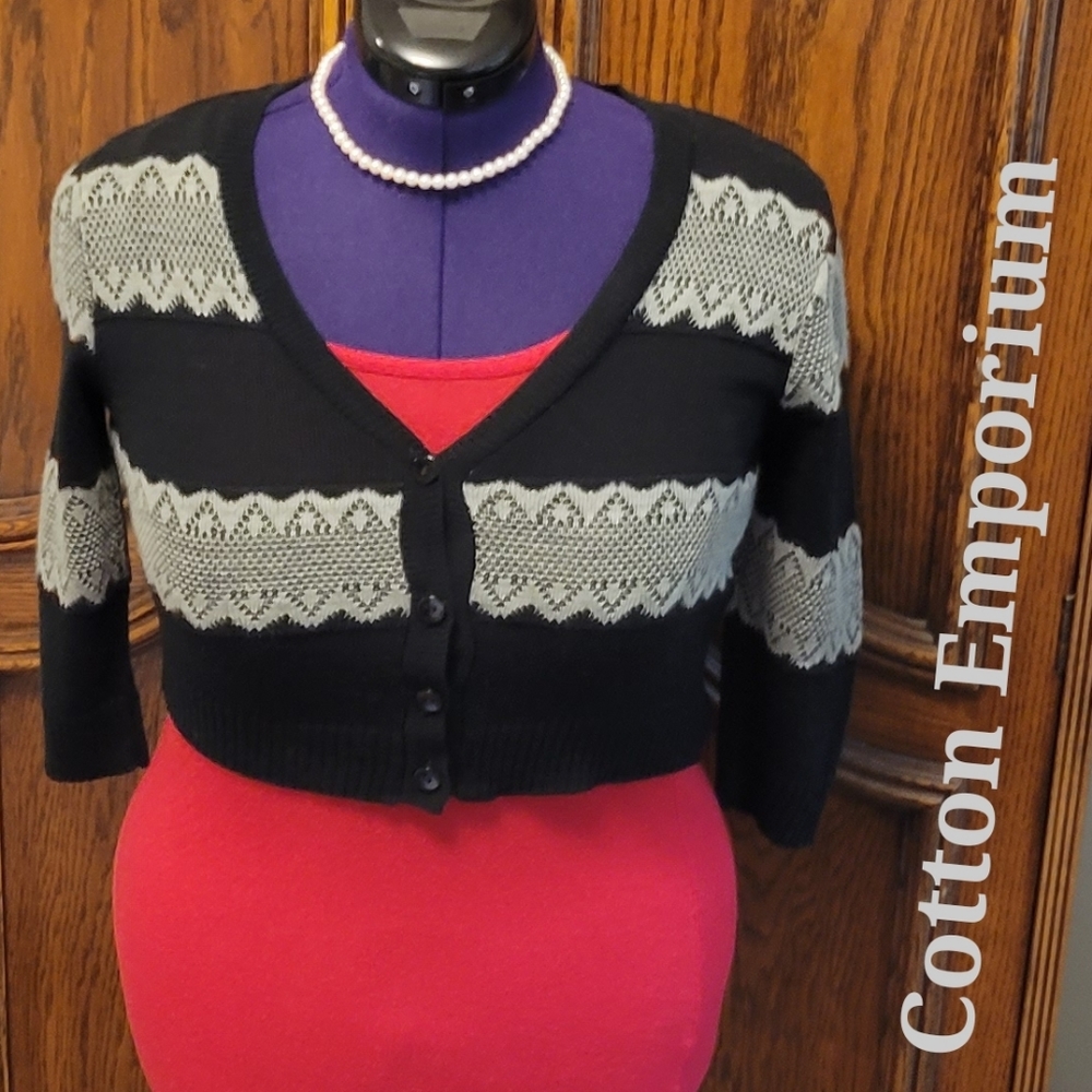 Made in USA Cotton Emporium black & gray knit cropped cardigan sz: M